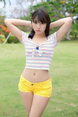 免费看日本美女三级黄的视频